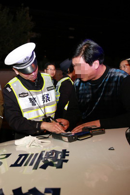 民警查获一名酒驾人员