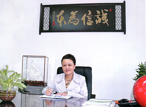 万润酒店用品市场总经理郑宝芳-上海万润 诚信经营走出华东 国际舞台