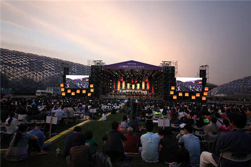上海:2015辰山草地广播音乐节举办