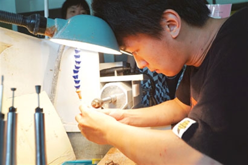上海工艺美术职业学院创新办学机制拓宽人才培