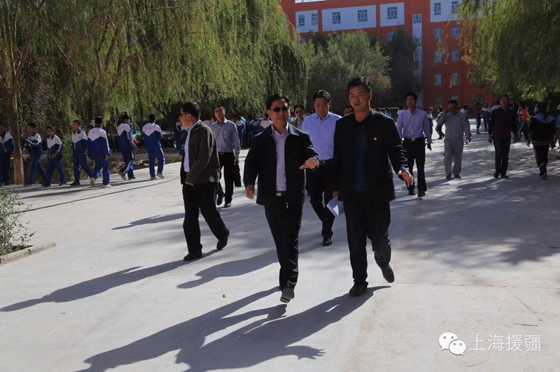 走访调研了第四中学改扩建项目(跨年度项目),县妇幼保健项目(交钥匙