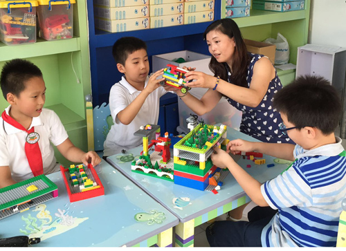 上海推行小学放学后快乐30分活动 看护工作