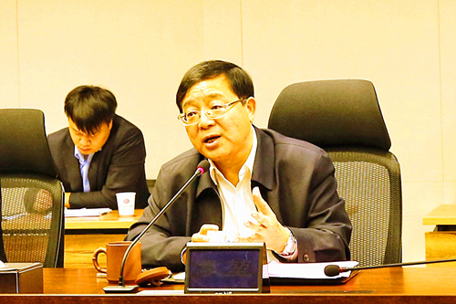 苏振华董事长会见武汉地产集团董事长袁堃