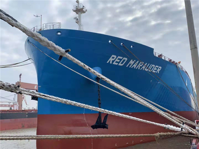 新一代84000立方米 VLGC船 RED MARAUDER 江南造船供圖