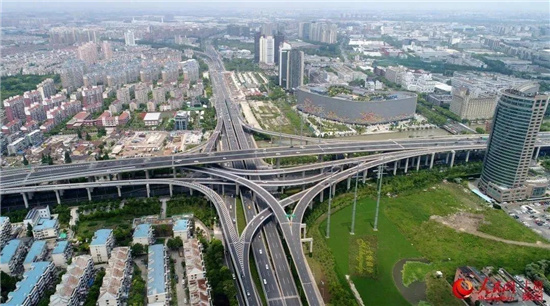 30年·浦東故事丨楊高路，上海第一個“一號工程”
