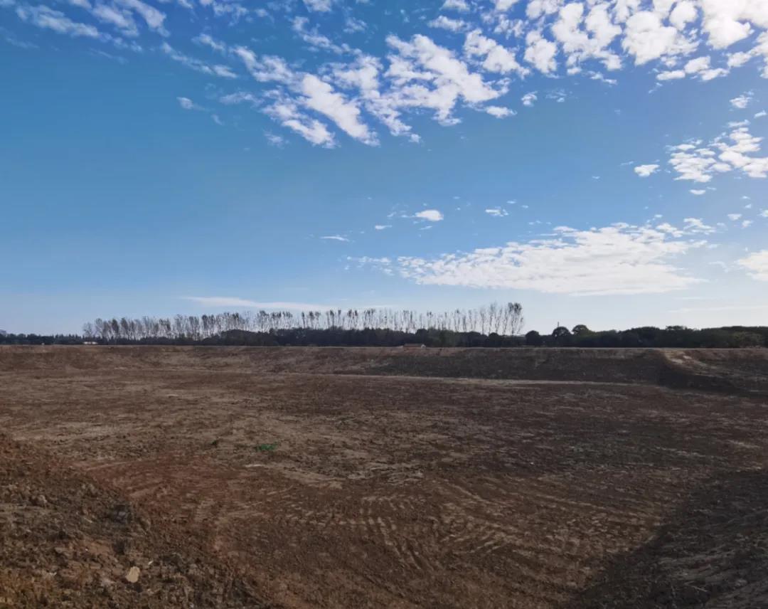 往时鱼塘变湖泊新塘港打造绿色青浦生态新高地，鱼塘清泥泵(4)