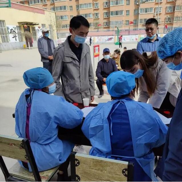 上海援疆醫生對葉城縣脊灰疫苗補充免疫活動進行指導
