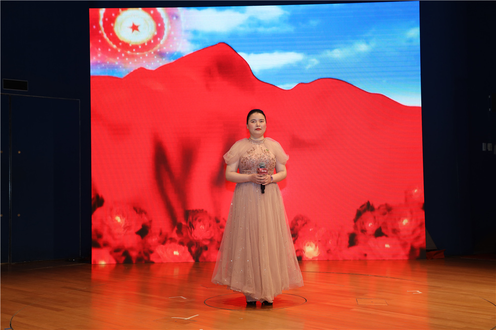 蕪湖市殘疾人“一心向陽”藝術團帶來的獨唱《我們的中國夢》。