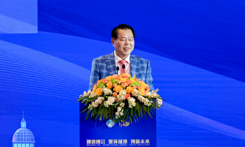 全國政協委員、全國工商聯常委、月星集團董事局主席丁佐宏致辭
