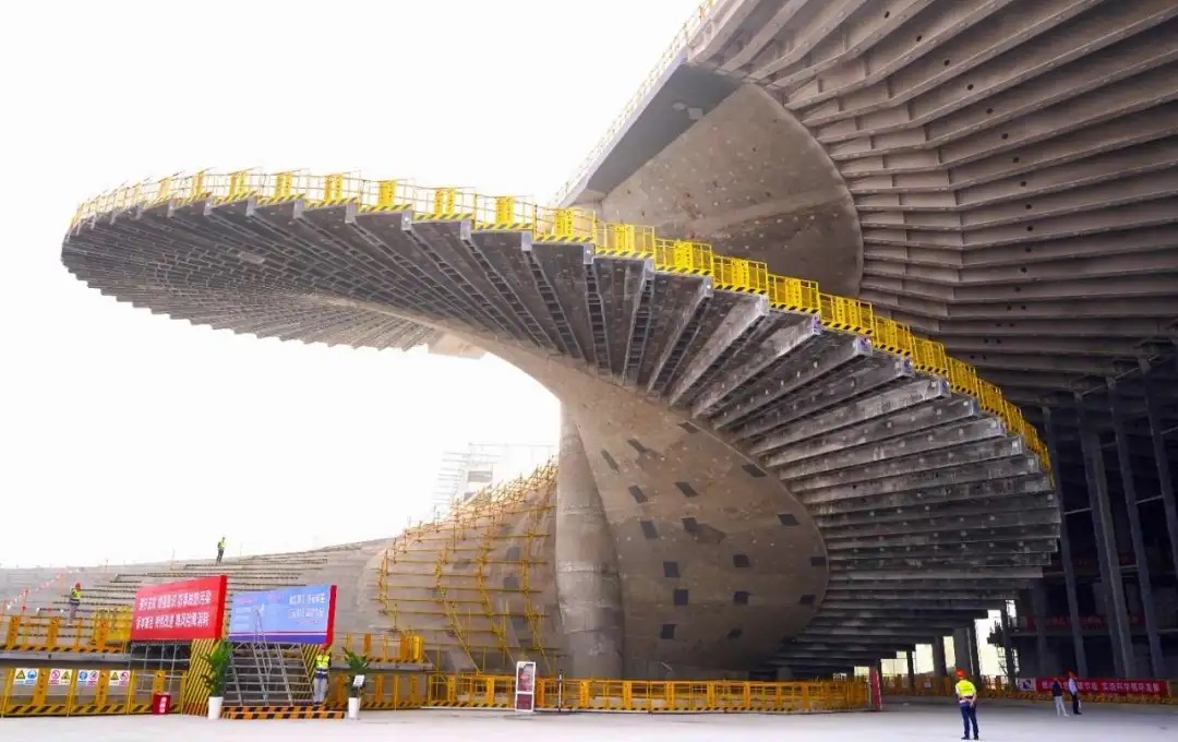 上海大歌劇院裝飾施工 “中國扇”展現國風之美