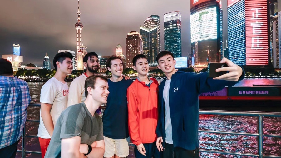 美国青年走进上海创业园区：这里很合适年轻人
