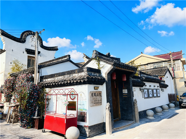 城乡杆路整治前后