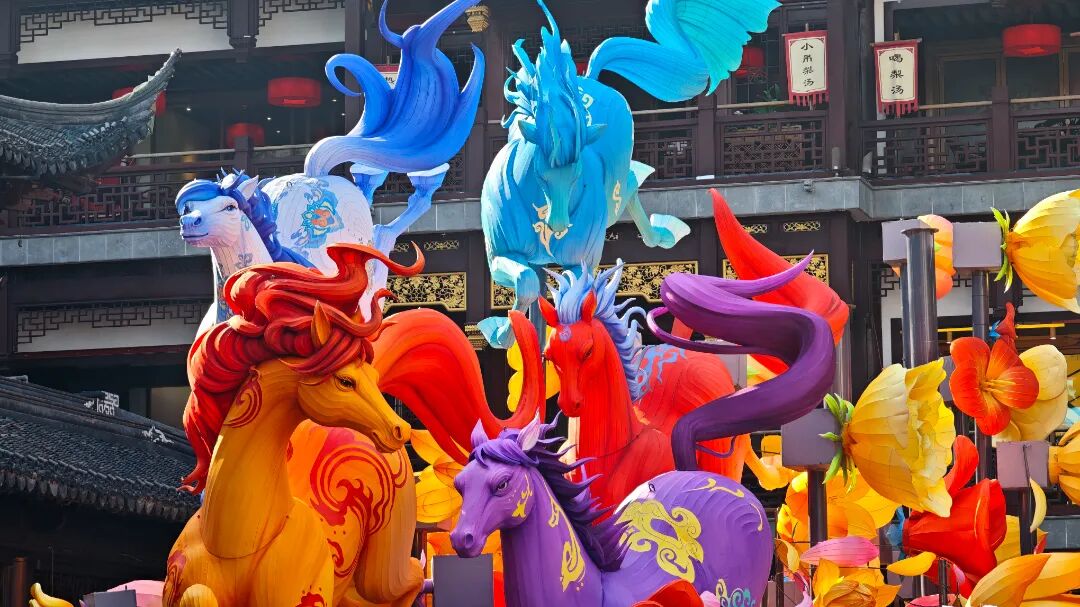 2026上海豫园灯会于1月26日璀璨亮灯