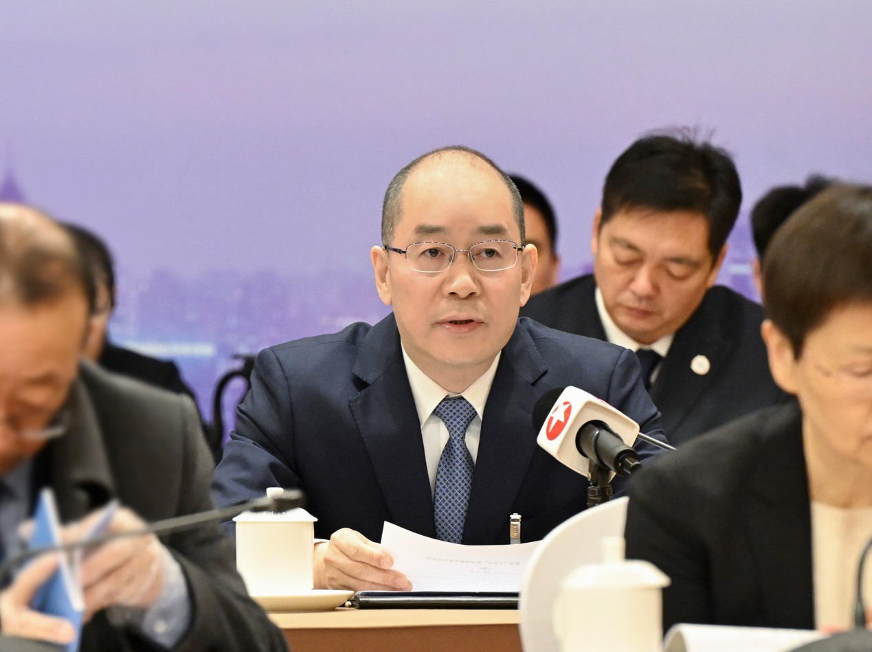 全國人大代表，中國移動上海公司黨委書記、董事長、總經理樓向平（受訪者供圖）