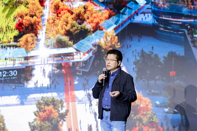 上海市城市规划设计研究院城市更新与风貌保护分院院长奚东帆进行主旨分享。