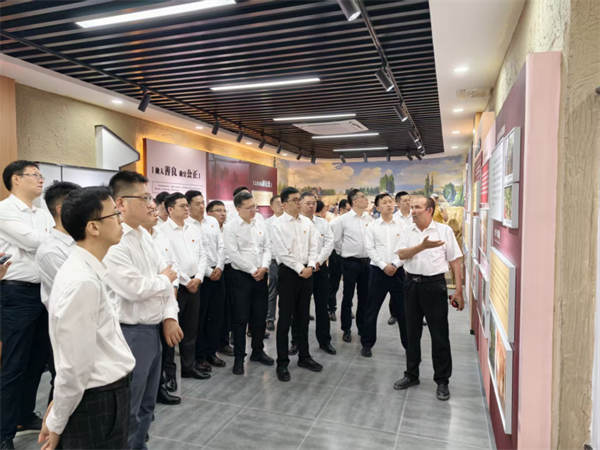 傳承榜樣精神 砥礪援疆初心——上海援疆澤普分指組織開展“援疆第一課”主題活動