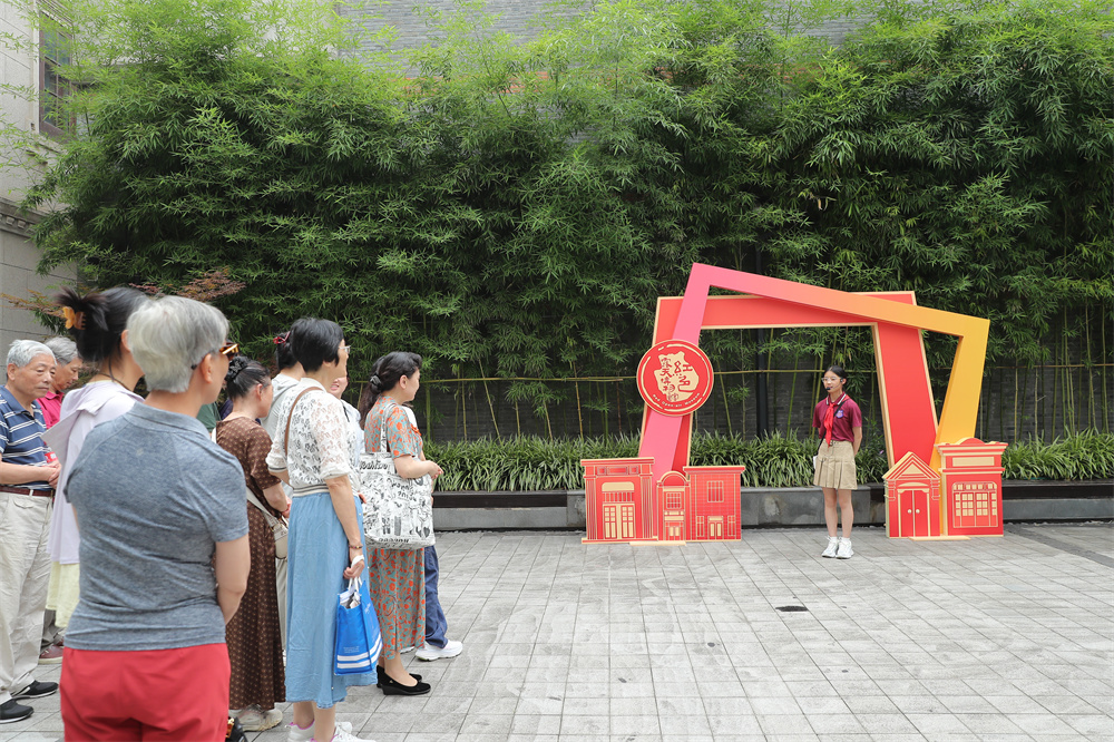 又新印刷所小小讲解员。