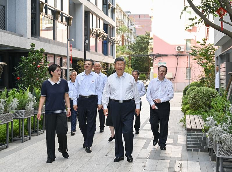不断增强居民群众的获得感、幸福感、安全感——习近平总书记上海考察重要讲话激励广大干部群众勠力同心、担当作为 7月15日，习近平总书记在上海考察并发表重要讲话。总书记的重要讲话指引方向、凝聚力量，在广大干部群众中引发热烈反响。大家表示，要深入学习贯彻习近平总书记重要讲话精神，勠力同心、担当作为，全面践行人民城市理念，做深做细做实城市更新各项工作，进一步加强党建引领，提高社区公共服务水平，不断增强居民群众的获得感、幸福感、安全感；要扎实做好防汛抗洪、抢险救灾等工作，切实维护人民群众生命财产安全。