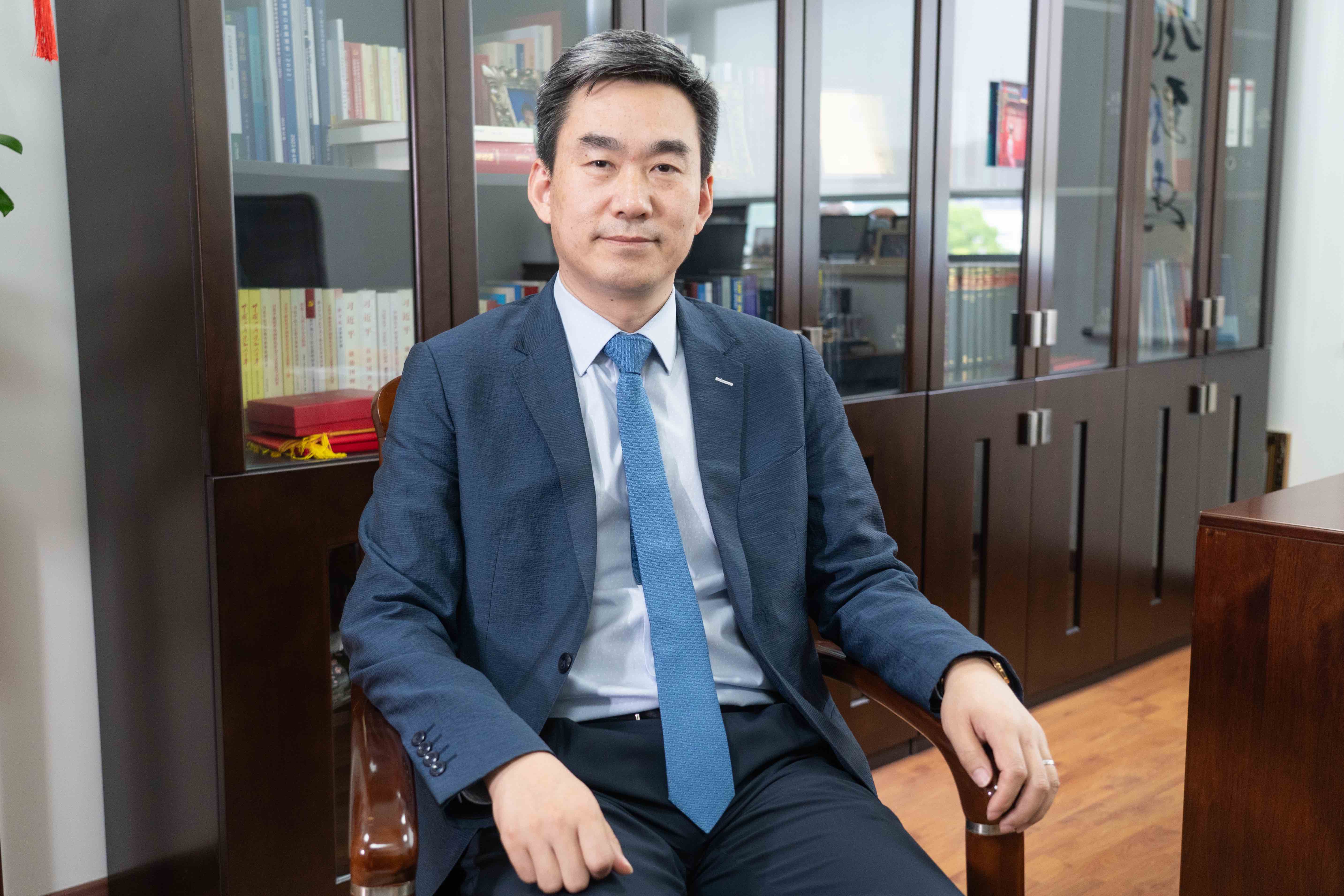 用AI去激发人——激发良知、思维与创新力