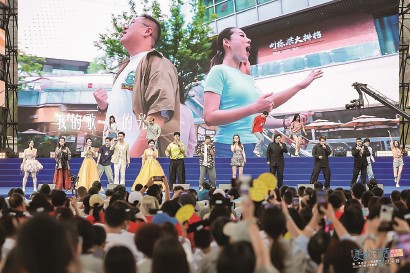 “声动闵行·我是歌王”2026市民歌手争霸赛总决赛现场。 受访者供图