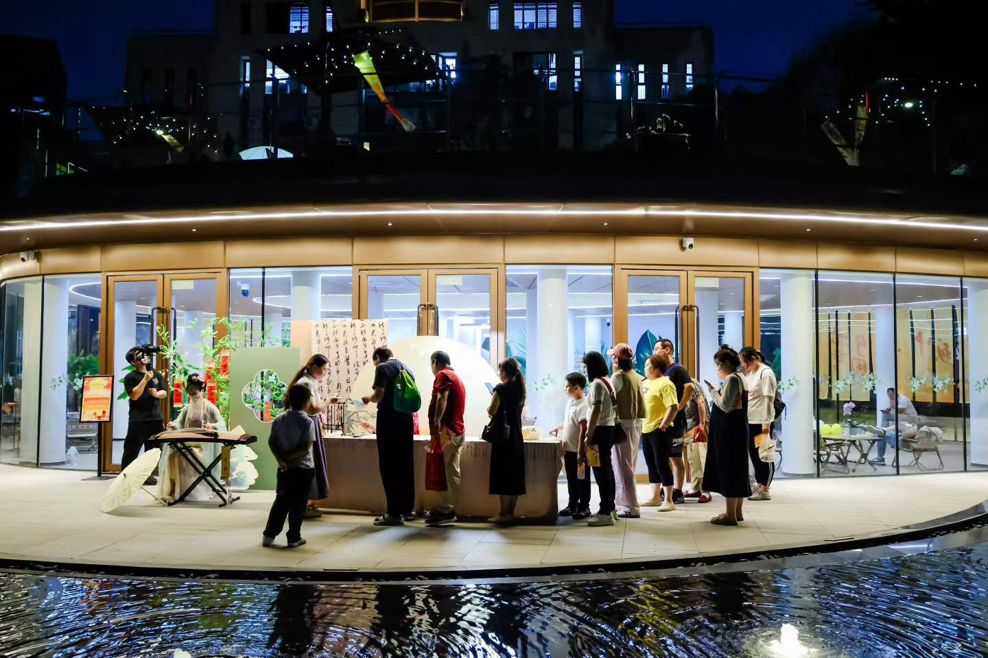 滬東工人文化宮中秋游園會啟幕  楊浦職工文化服務再添新場景