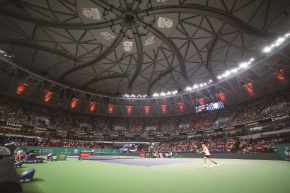 昨天，在2026年ATP上海网球大师赛男子单打决赛中，西班牙选手弗基纳2比1战胜另一名西班牙选手霍达尔，夺得冠军。 记者 海沙尔 摄