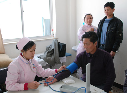红十字医疗援助基金上海尚德医院站系列活动