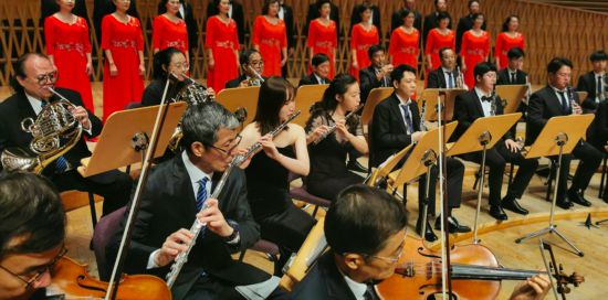 金色十月重温经典 大型合唱交响音乐会《红旗颂》将在沪举行