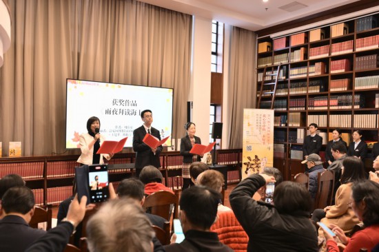 在诗的城市触碰无穷的他人之心，第八届上海国际诗歌节落幕